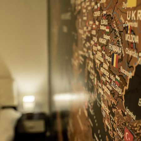 Studio Six Continents Petroşani Eksteriør bilde