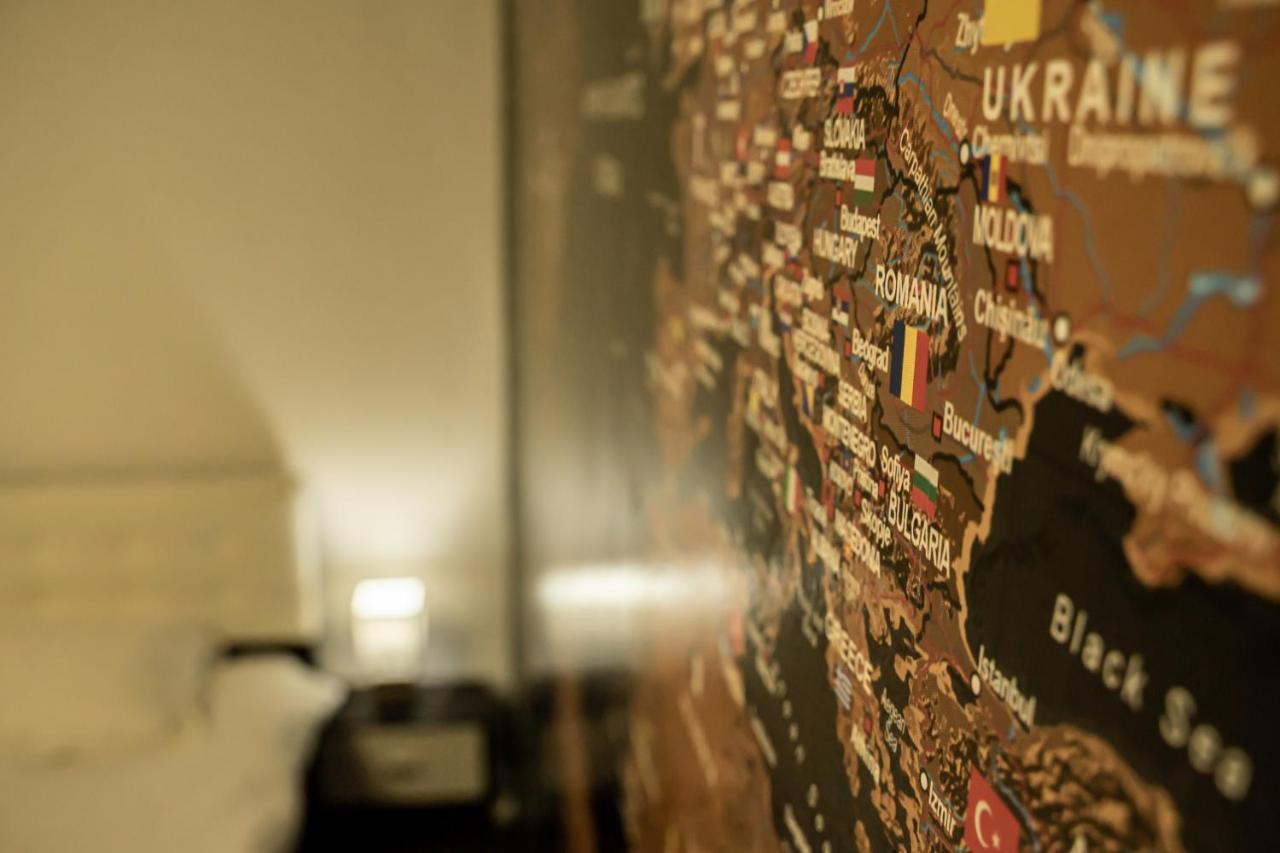 Studio Six Continents Petroşani Eksteriør bilde
